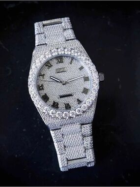 GLD Silver Crystal-Embellished Men's Bracelet Watch